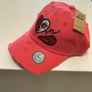 Men's clothing of various sizes, hats and bags